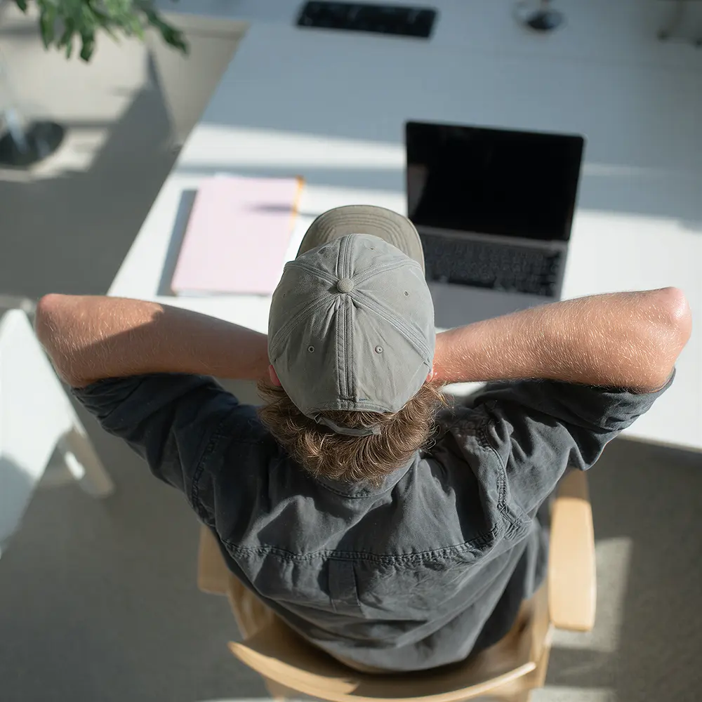 Online bootcamp team with peer collaboration and projects